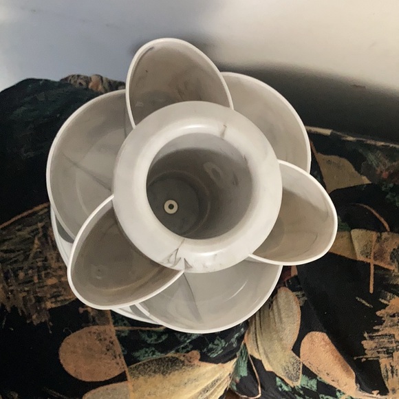 Relisted 10 compartment multi use revolving organizer faux marble look - Picture 8 of 12